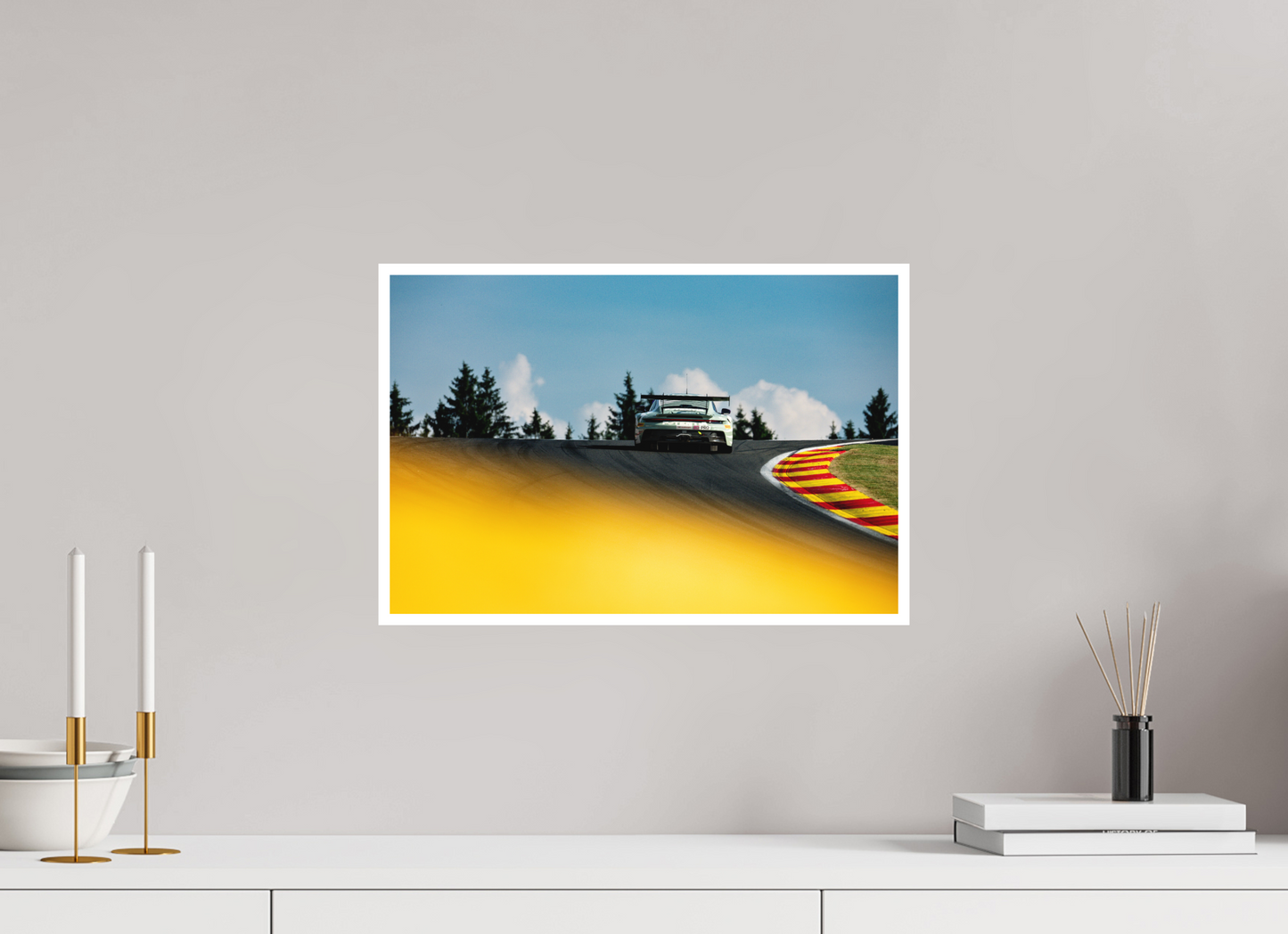 45 x 30 cm, Fine Art 2 Matt Lionspeed in the sky