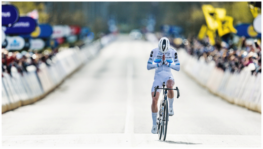 Main image Demi Vollering Na Maste RVV 26