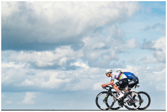 Main image Tadej Pogacar and MVDP true the Sky - RVV 26